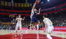 九游网站入口-关于篮球比赛中球员突破技术难关，斩获胜利的信息