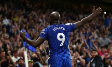 九游教练-国王蓝军战胜对手，一骑绝尘登顶积分榜的简单介绍