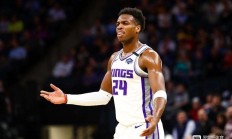 九游官方登录入口-维金斯砍下分，森林狼逆转骑士的简单介绍