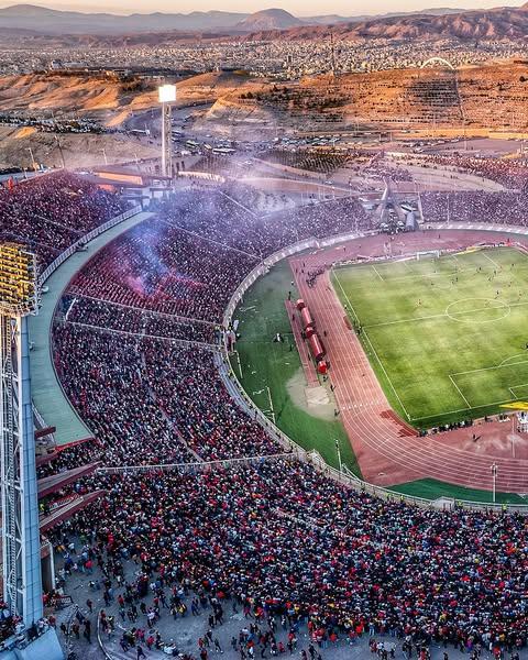 球赛赛场上的波澜壮阔,抢眼表现令人惊艳 球赛赛场上的波澜壮阔,抢眼表现令人惊艳