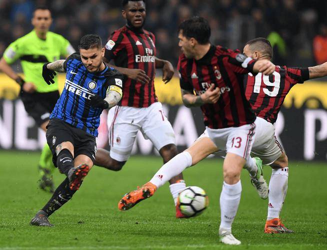 包含AC米兰客场逼平亚特兰大,双方互有胜负的词条 包含AC米兰客场逼平亚特兰大,双方互有胜负的词条