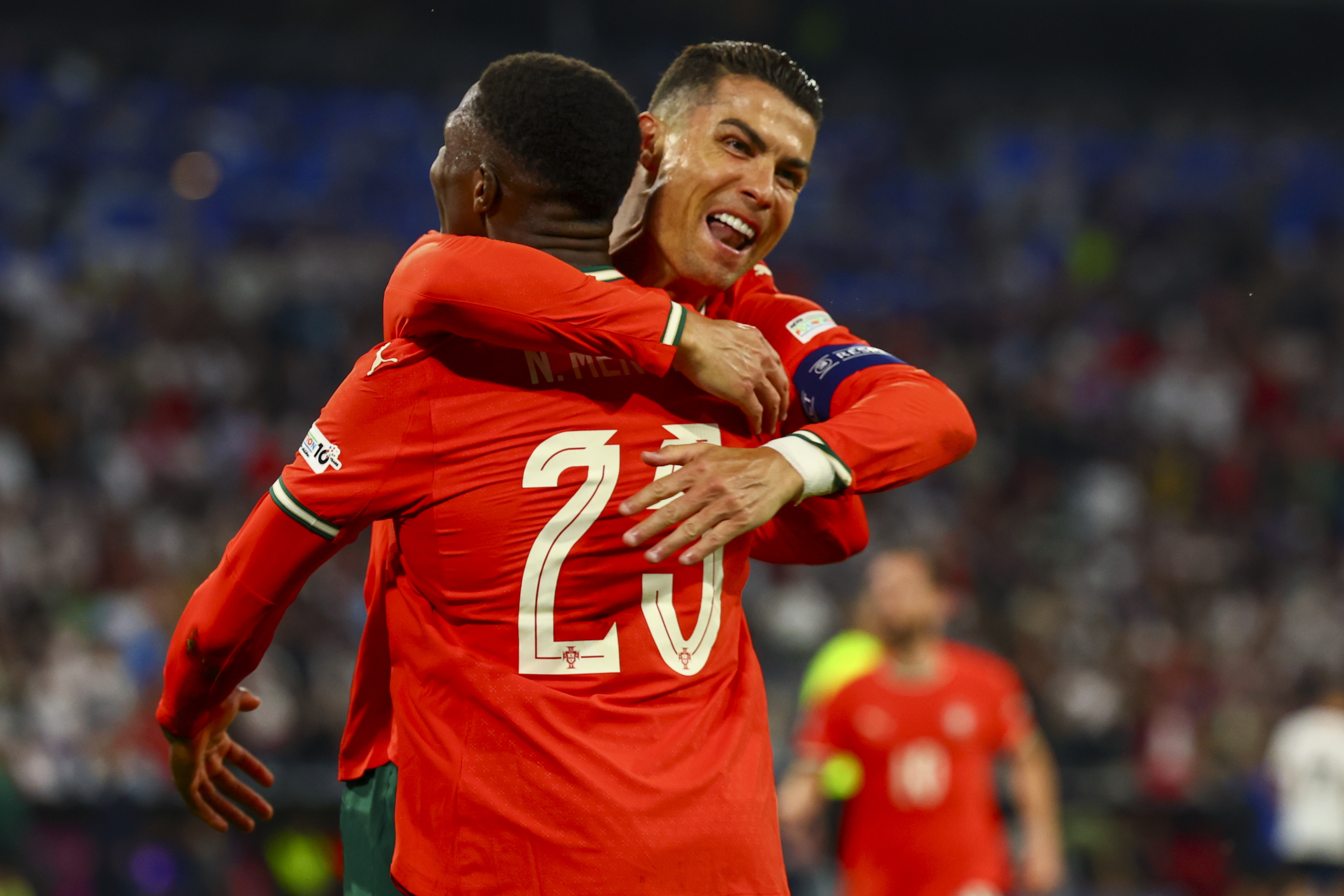 关于欧国联比赛：球队PK全开，场上火药味十足的信息