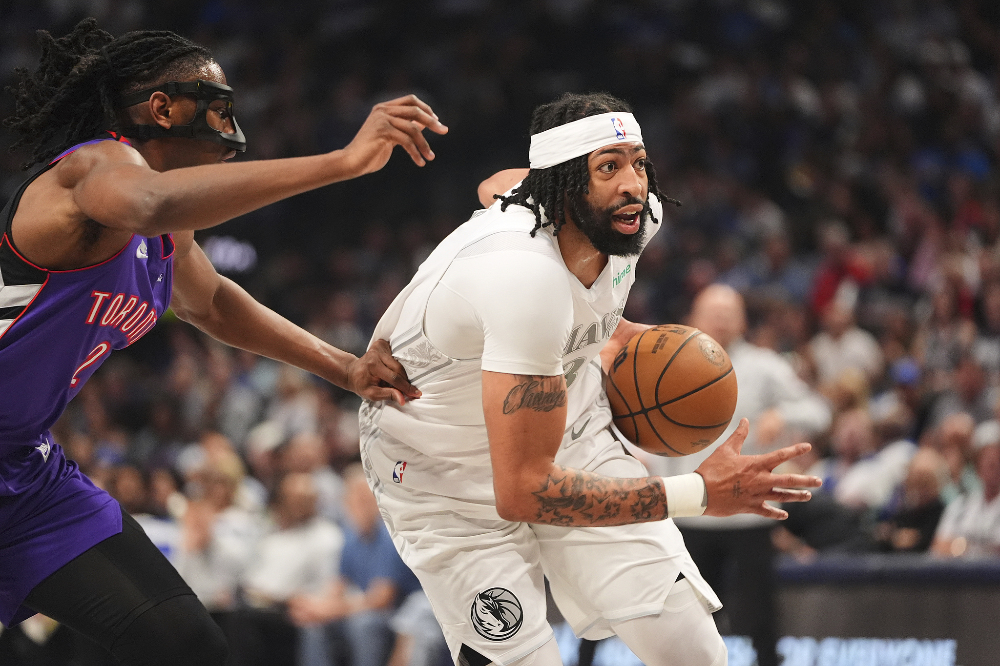 猛龙击败尼克斯,继续领跑东部 猛龙击败尼克斯,继续领跑东部