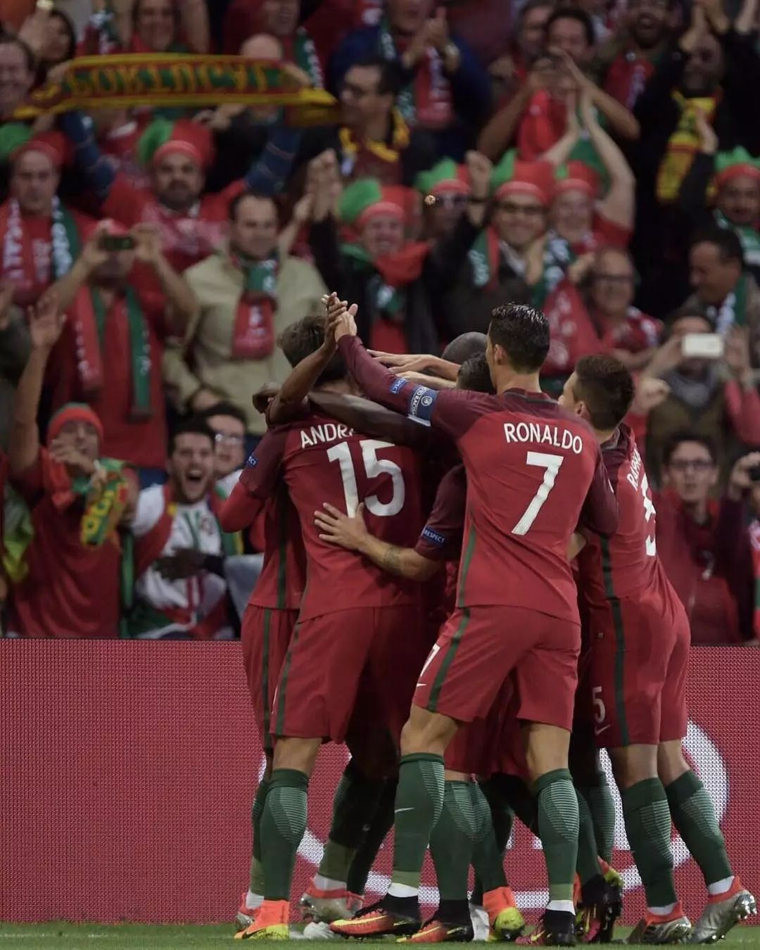 伯明翰城队建功,无懈可击晋级势在必得 伯明翰城队建功,无懈可击晋级势在必得