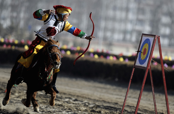 射箭比赛技压群雄，箭法如神的简单介绍