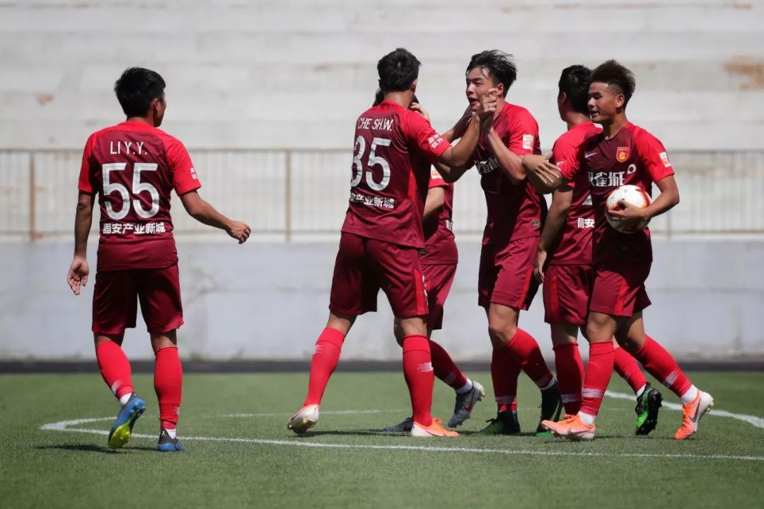 包含河北华夏幸福恶战武汉卓尔，力争保级的词条