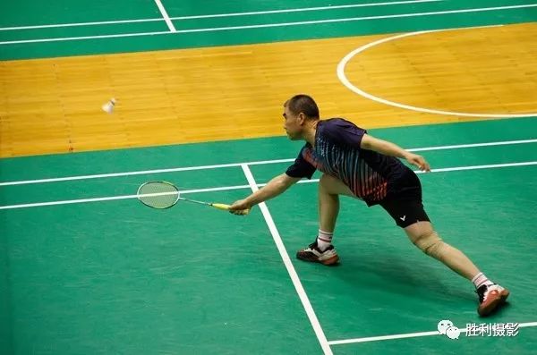 丹麦对决西班牙,羽毛球赛中精彩绽放 丹麦对决西班牙,羽毛球赛中精彩绽放