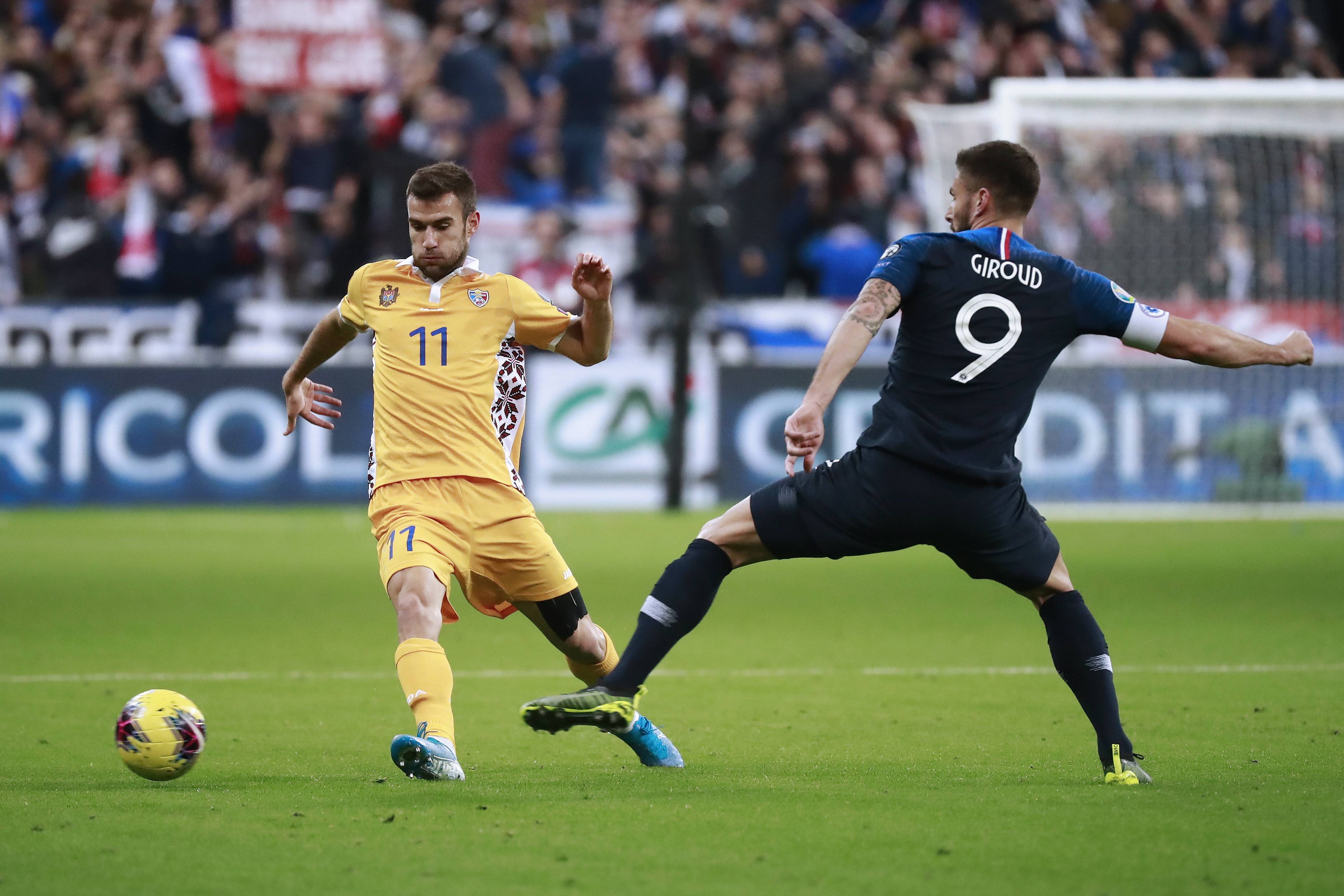 意大利队在国际赛事中神勇登顶